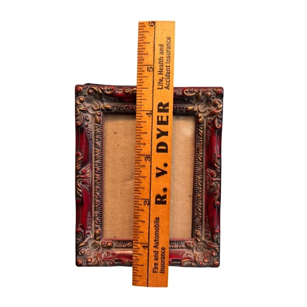 VTG Lot of 2 Mini Ornate Picture Frame 4x3.5 Resin Baroque Gold Style Small Micr